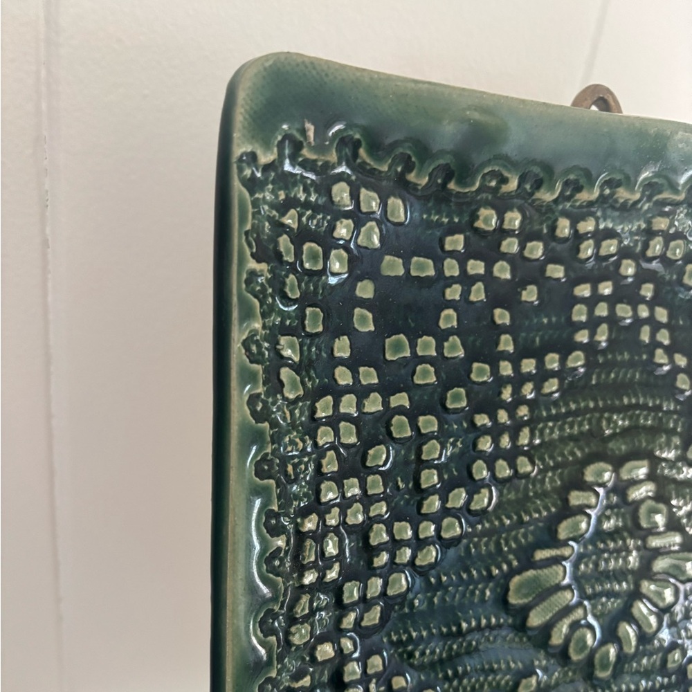 Sturbridge Pottery Art Studio Green embossed plate decor - Picture 3 of 8